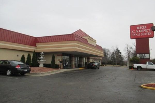 RED CARPET INN AND SUITES MUNCIE (Muncie)